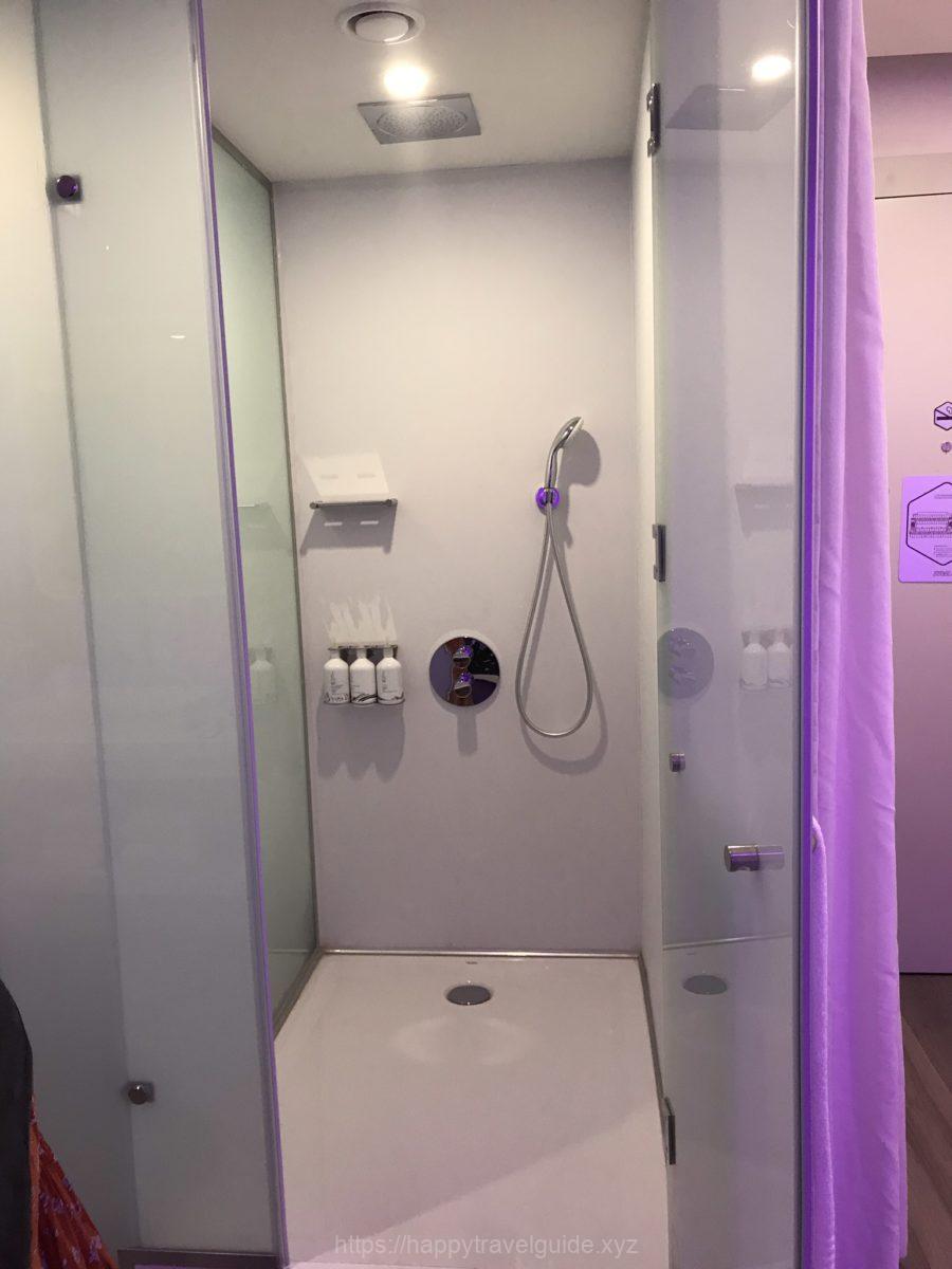 ホテル内シャワー
