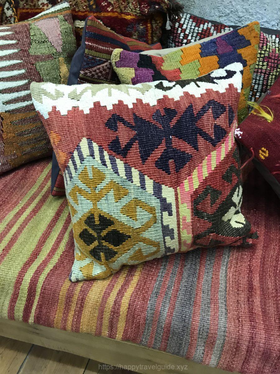 トルコ絨毯とキリムのショッピング