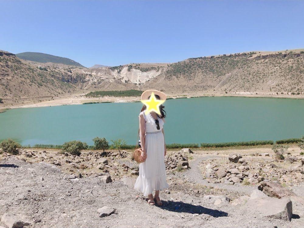 ナルリゴルの火山噴火口湖(Narli Gol)